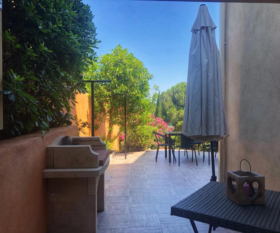 Villa I Merli Nous Contacter Avant Reservation Сен-Флоран Екстериор снимка